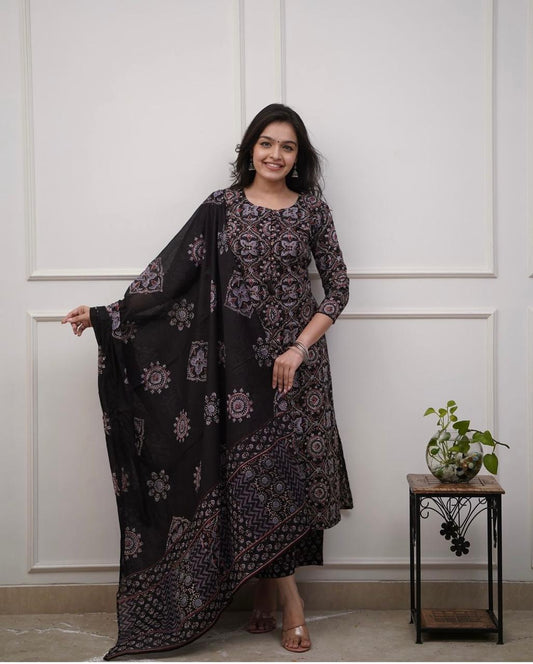 Elegant Blockprint Cotton Kurti with Pant 3 Pcs Set – Women Clothing