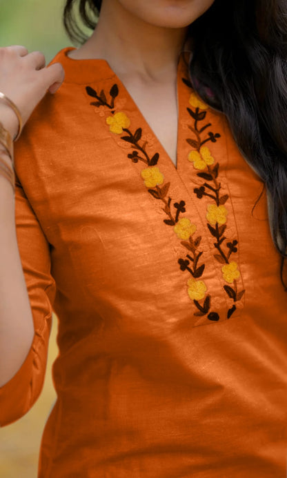 Veloura Essence Women Fashion Cotton Slub Embroidered Kurti & Pant Set